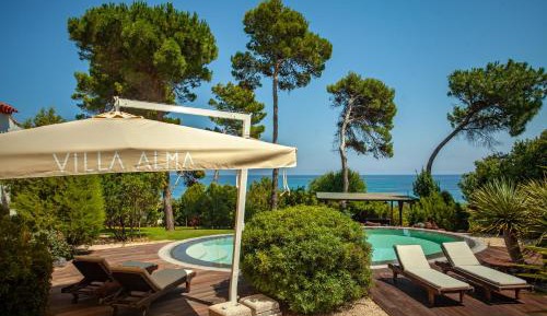 Villa - Beach Front