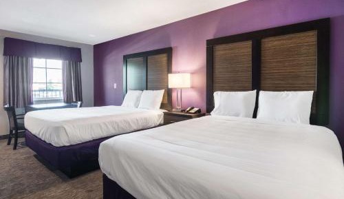Queen Room with Two Queen Beds - Smoking