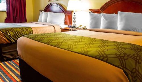 Queen Room with Two Queen Beds - Non-Smoking