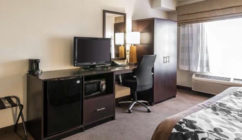 Queen Room - Accessible/Nonsmoking