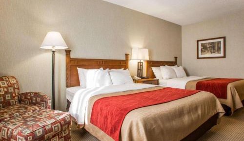 Queen Room with Two Queen Beds - Non-Smoking