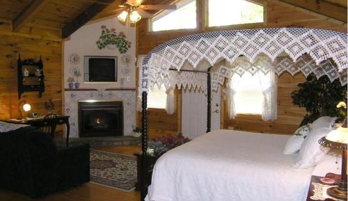 Cabin with Spa Bath