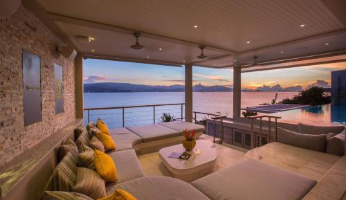 Villa - Beach Front 6 bedrooms
