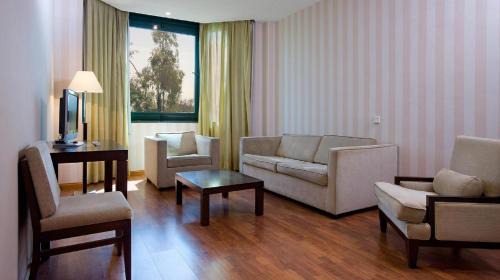 One-Bedroom Apartment (2 Adults)