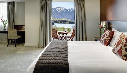 Deluxe Room Lakeview