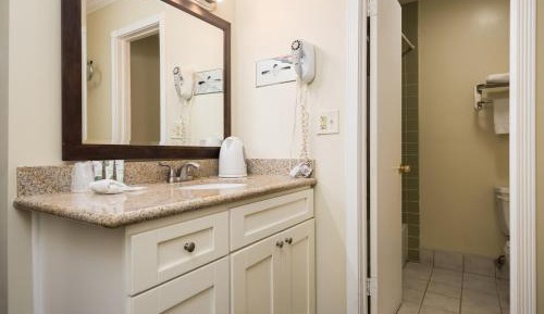 Deluxe Queen Room with Two Queen Beds with Balcony