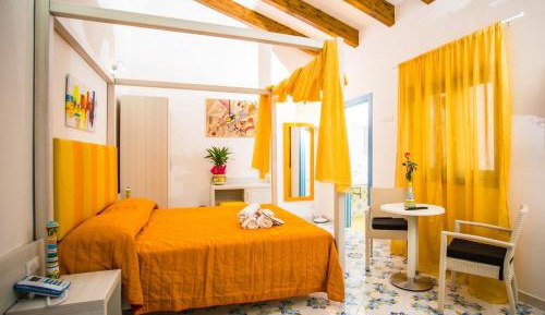 Deluxe Double Room with Shower