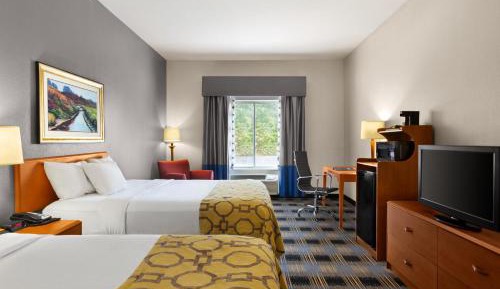 Queen Room with Two Queen Beds - Non-Smoking
