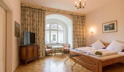 Large Double Room