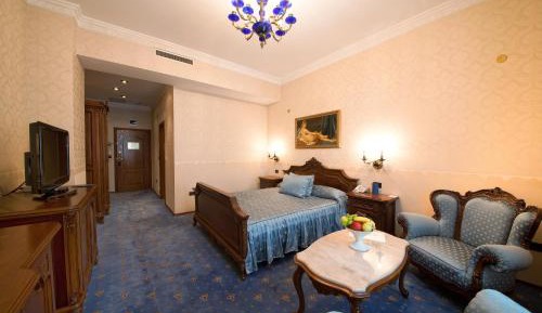 Standard Double or Twin Room