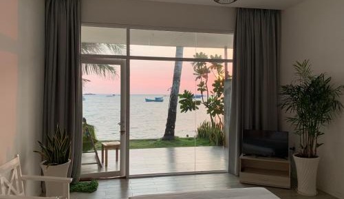 Studio with Sea View