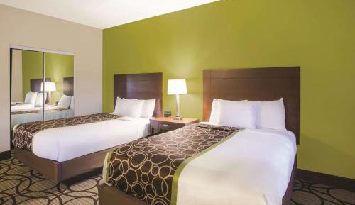 Queen Room with Two Queen Beds - (Pet Friendly 1st Floor only) - Non-Smoking