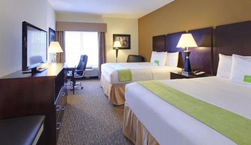 Deluxe Queen Room with Two Queen Beds