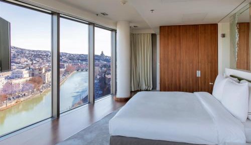 Premium Room with Panoramic City View