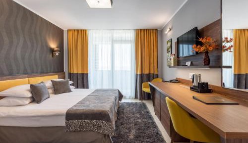 Double Room with Lake View