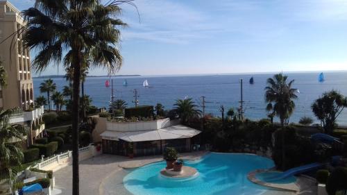 Studio Apartment with Sea View
