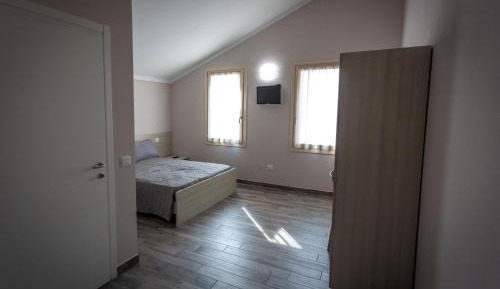 Deluxe Double Room with Extra Bed