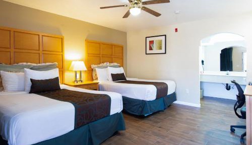 Queen Room with Two Queen Beds - Non-Smoking