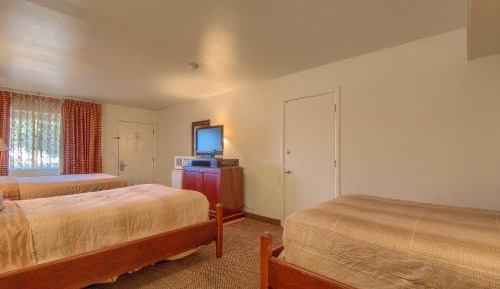 Basic Triple Room