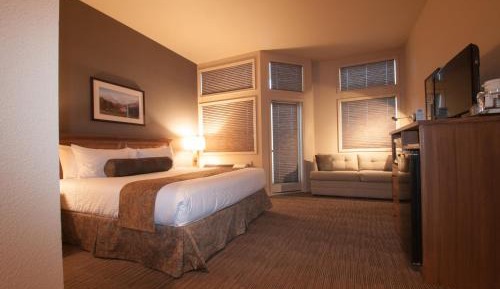 Deluxe King Room