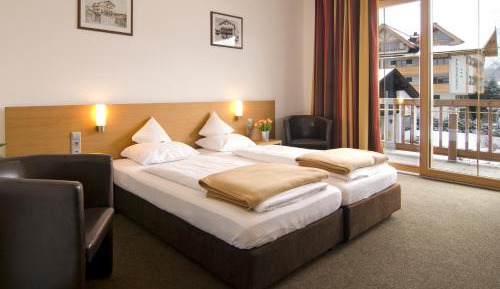 Double or Twin Room with Balcony