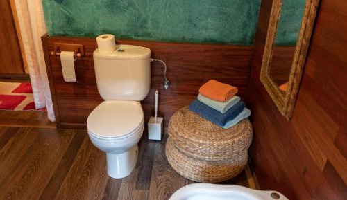 Standard Double Suite with Bath