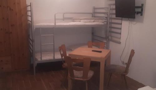 Quadruple Room with Private External Bathroom
