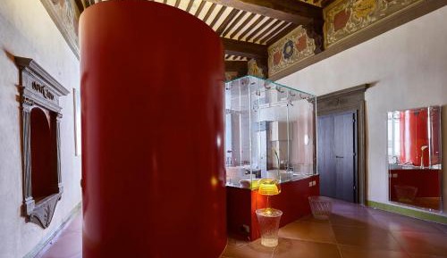 Suite Design with Bath