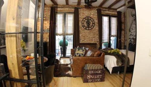 Deluxe King Studio