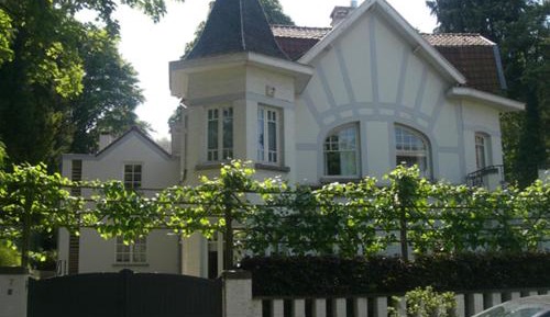 Apartment with Garden View