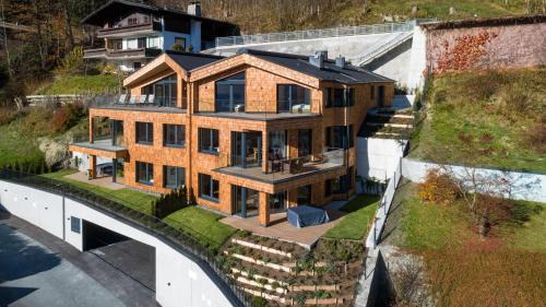 Two-Bedroom Apartment with Terrace (4 adults + 2 children) Top 2