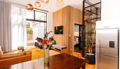 Apartment with Balcony