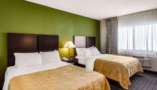 Queen Room with Two Queen Beds - Smoking