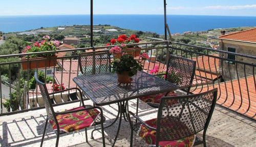 Two-Bedroom Apartment with Terrace and Sea View