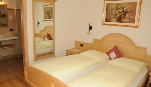 One-Bedroom Apartment (2 Adults)
