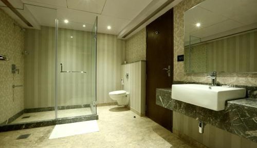 Deluxe King Suite
