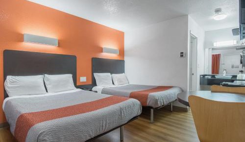 Deluxe Quadruple Room - Non-Smoking