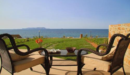 Three-Bedroom Villa - Beach Front