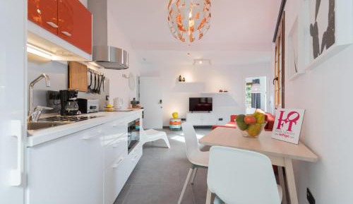 Apartment with Balcony 1B