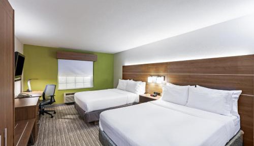 Standard Room with Two Queen Beds