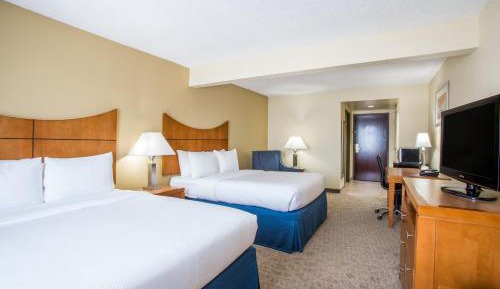 Queen Room with Two Queen Beds - Non-Smoking