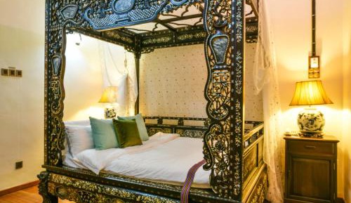Opium Pearl Suite