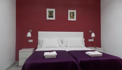 Twin Room with Private Bathroom
