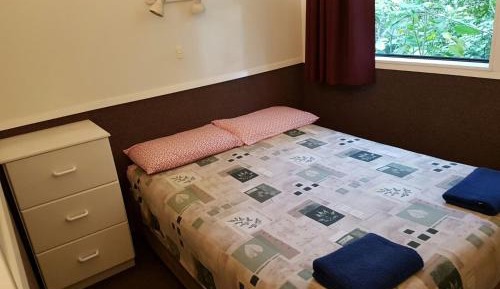 Large Deluxe Cabin