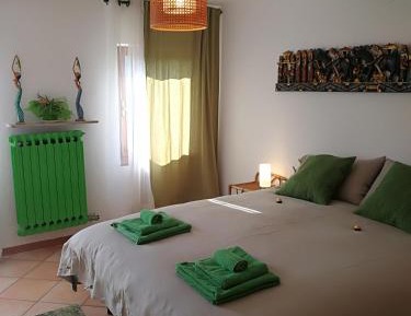 Double Room with Shared Bathroom