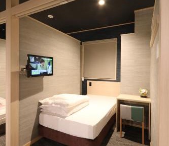Deluxe Cabin Room for Male 