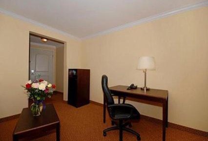 Queen Suite with Two Queen Beds