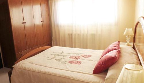 Large Single Room