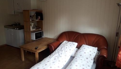 Family Room (2 Adults + 2 Children)