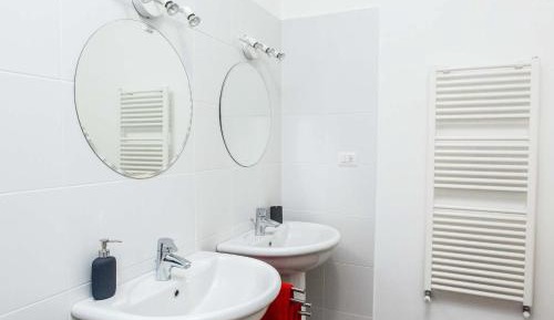 Superior Room with Shared Bathroom